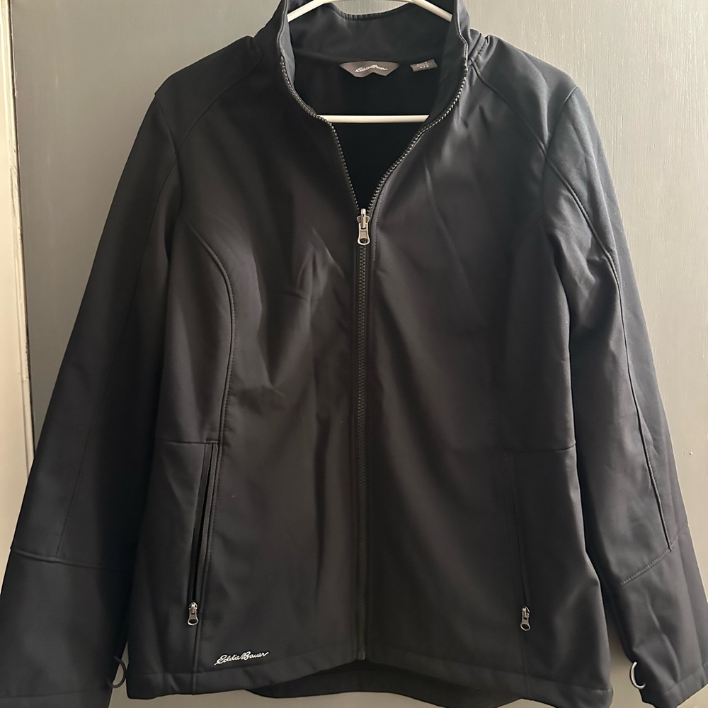 Eddie Bauer Women's Jacket in Black